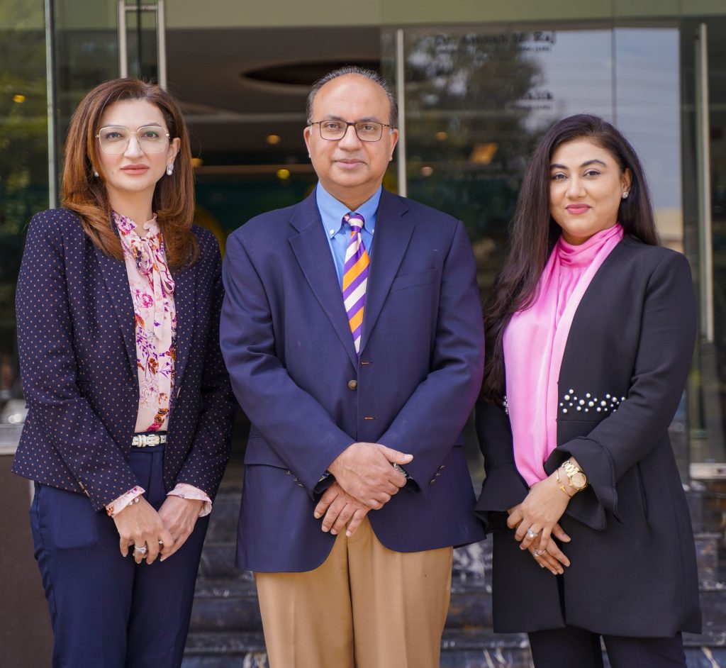 Best Dandruff doctors team in Lahore, Dandruff specialist in Lahore